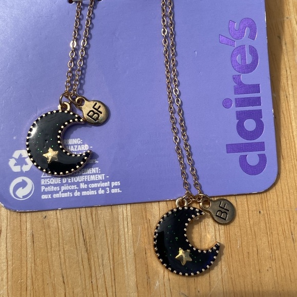 Girl’s Claire’s Necklace - Picture 2 of 2